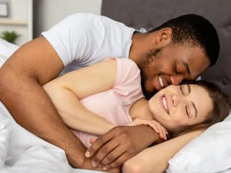 A couple relaxing together at home, the everyday closeness JellyFil customers describe